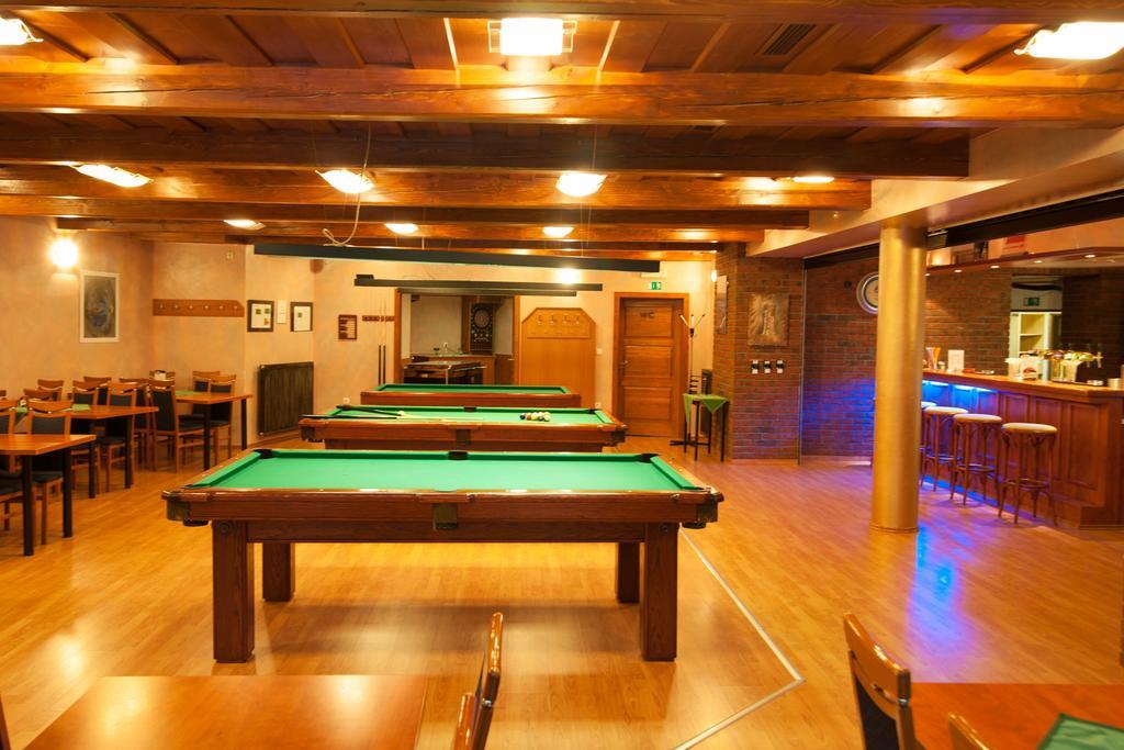 Sport-V-Hotel Hrotovice Zewnętrze zdjęcie