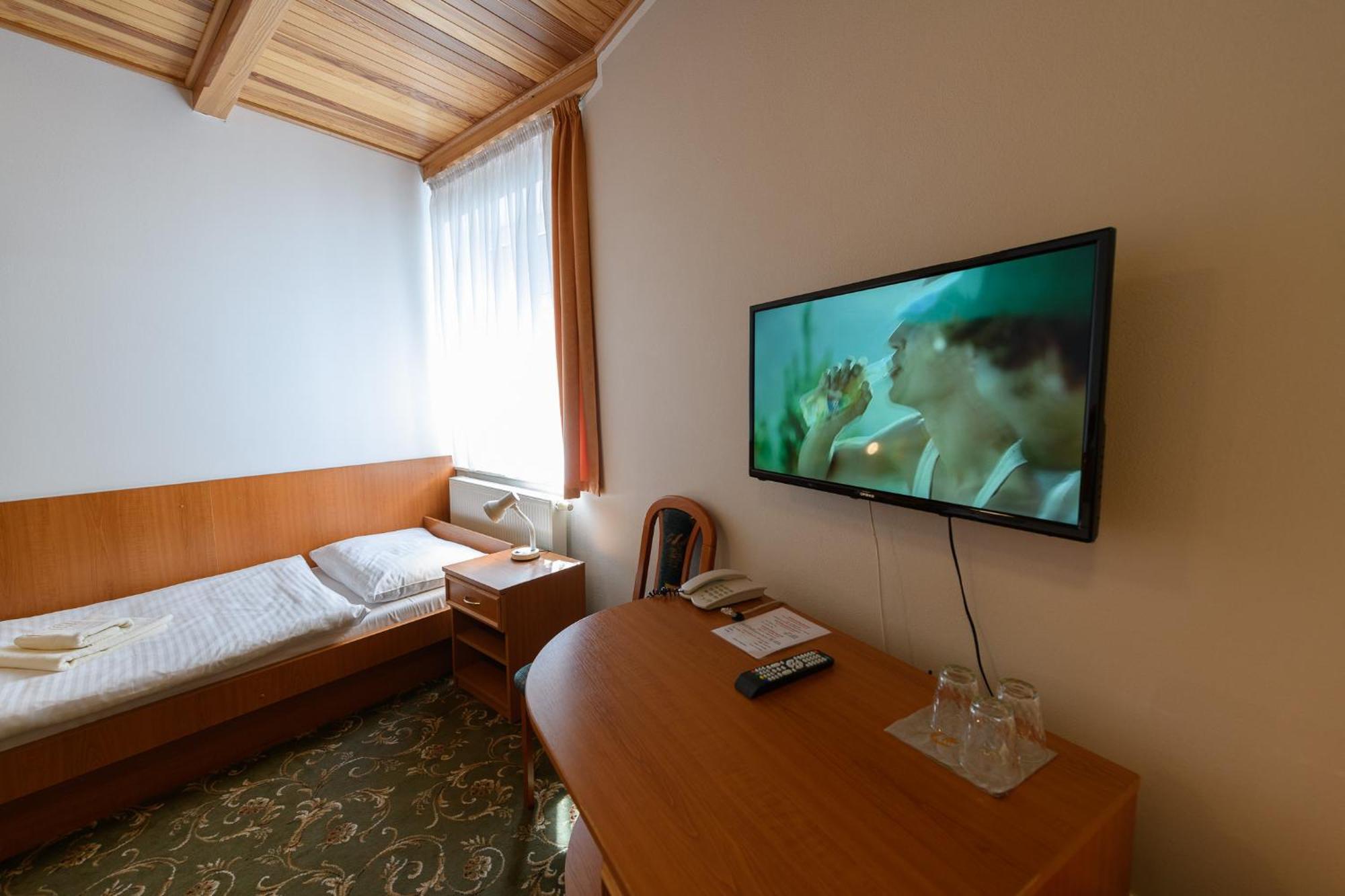 Sport-V-Hotel Hrotovice Zewnętrze zdjęcie