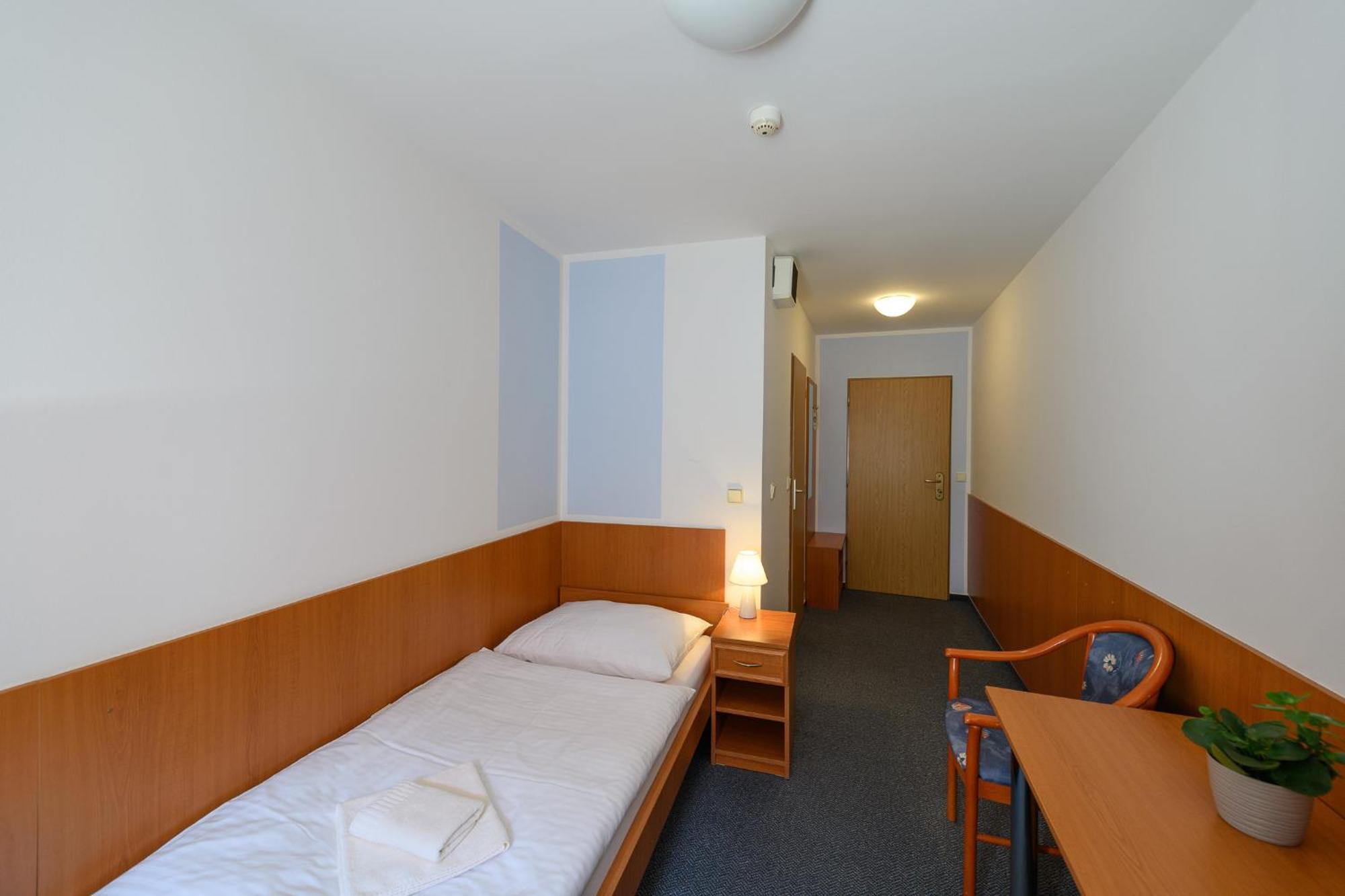 Sport-V-Hotel Hrotovice Zewnętrze zdjęcie