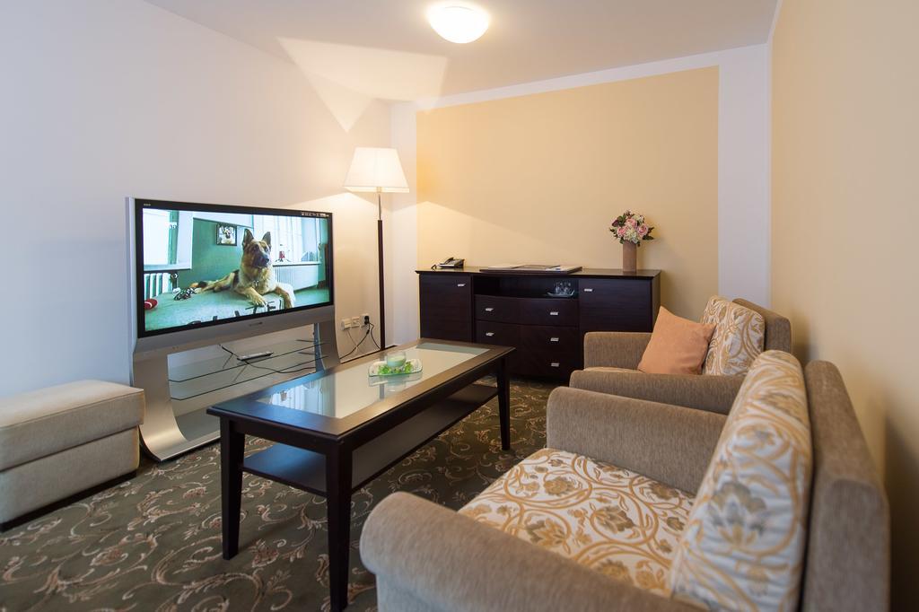 Sport-V-Hotel Hrotovice Zewnętrze zdjęcie